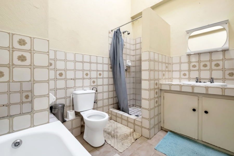 2 Bedroom Property for Sale in Windsor East Gauteng