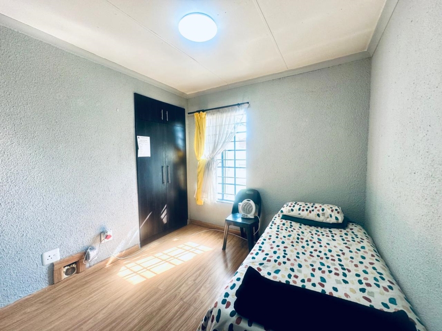 5 Bedroom Property for Sale in Albertsdal Gauteng