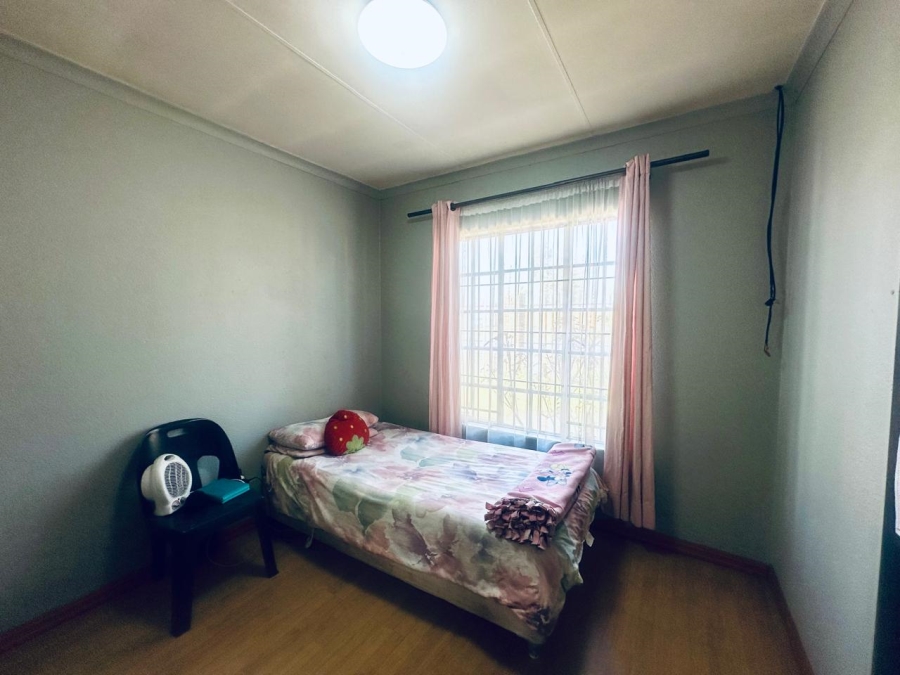 5 Bedroom Property for Sale in Albertsdal Gauteng