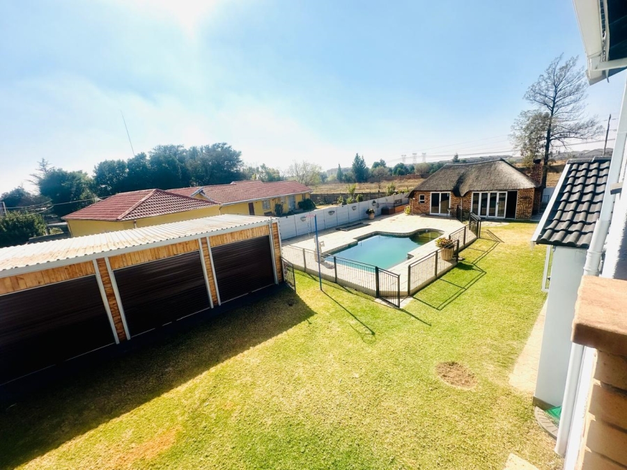 5 Bedroom Property for Sale in Albertsdal Gauteng