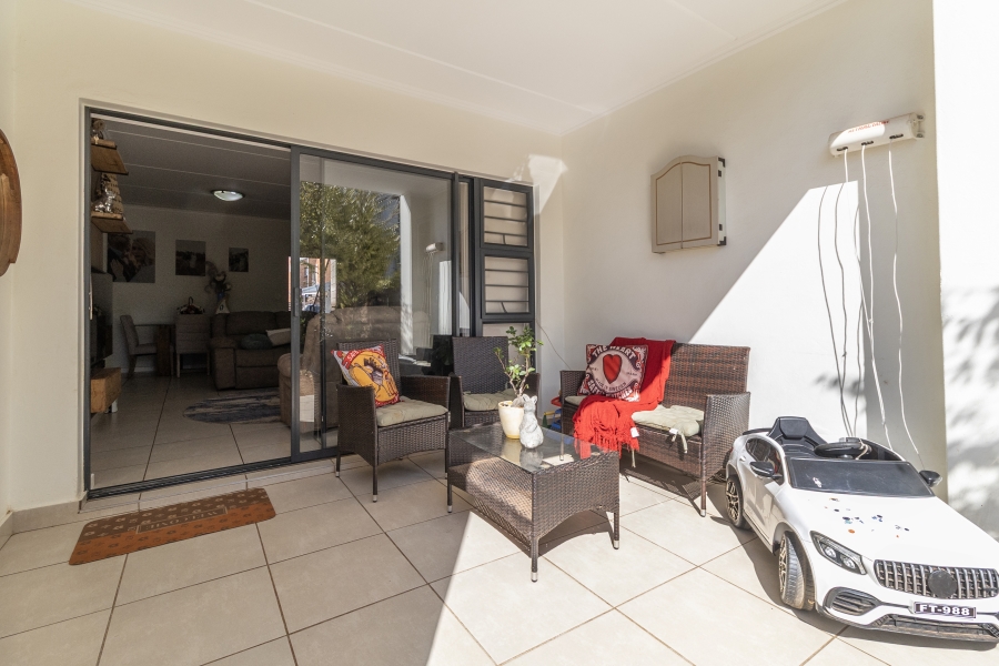 3 Bedroom Property for Sale in Greenstone Crest Gauteng