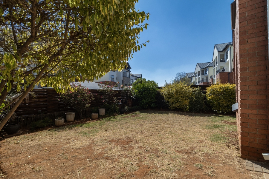 3 Bedroom Property for Sale in Greenstone Crest Gauteng