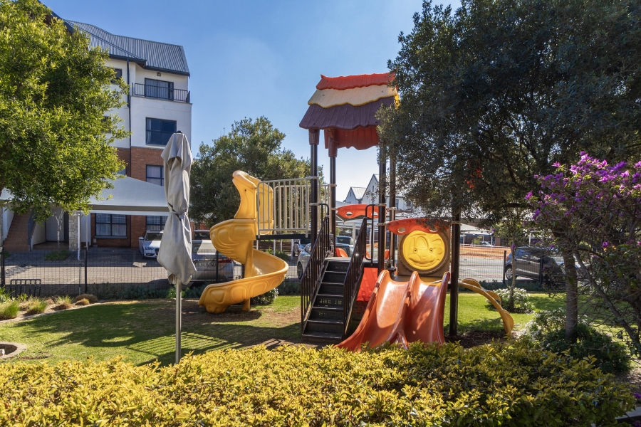 3 Bedroom Property for Sale in Greenstone Crest Gauteng