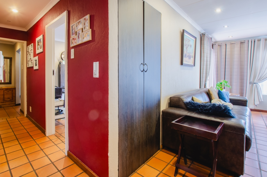 To Let 3 Bedroom Property for Rent in Faerie Glen Gauteng