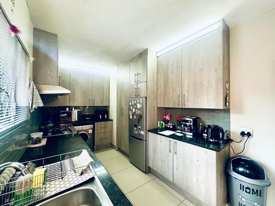 3 Bedroom Property for Sale in Brackenhurst Gauteng