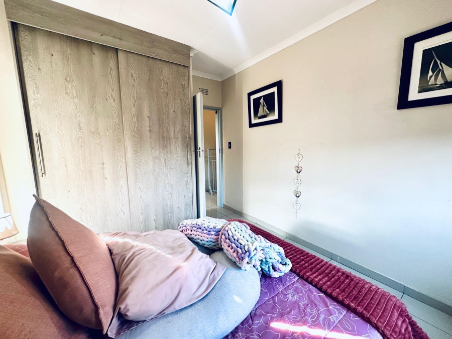 3 Bedroom Property for Sale in Brackenhurst Gauteng