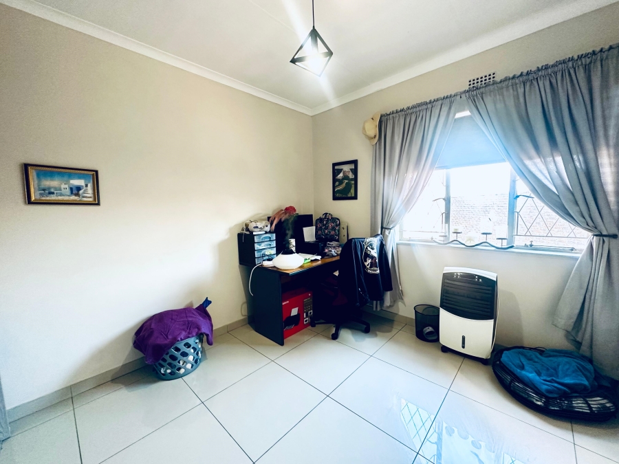 3 Bedroom Property for Sale in Brackenhurst Gauteng
