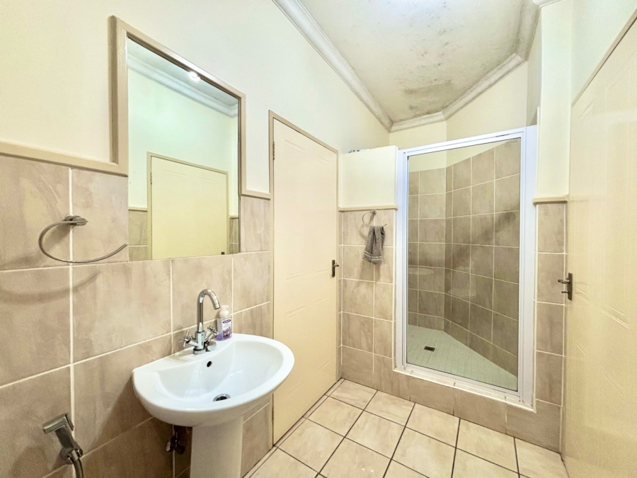 To Let 2 Bedroom Property for Rent in Morningside Gauteng
