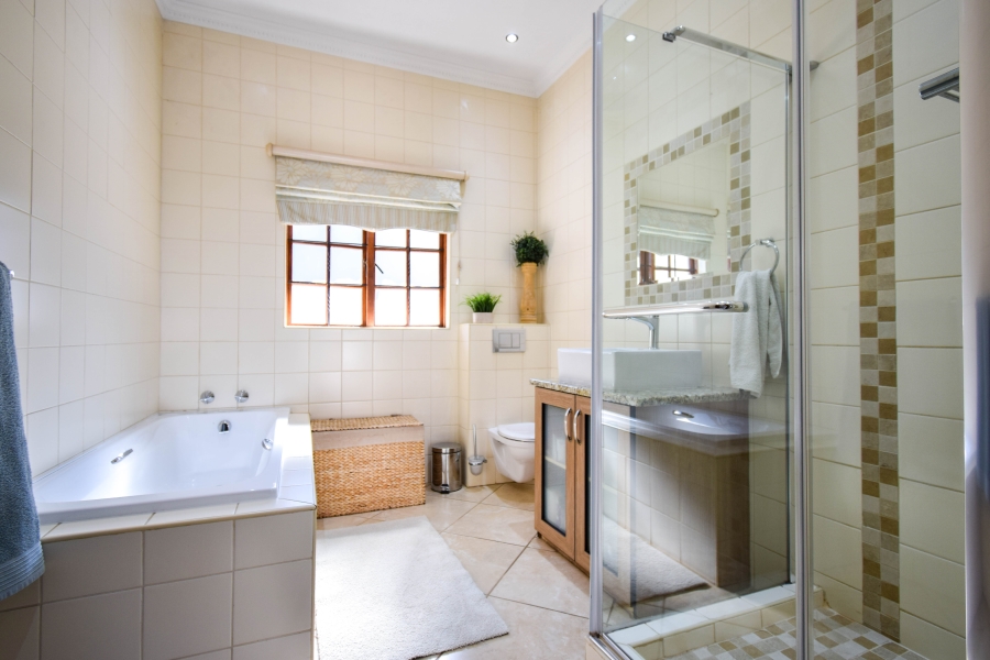 3 Bedroom Property for Sale in Pebble Rock Golf Village Gauteng