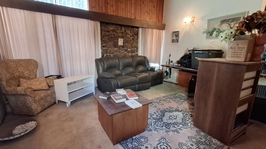 4 Bedroom Property for Sale in Sinoville Gauteng