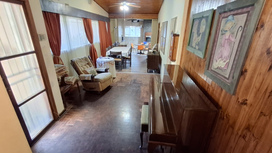 4 Bedroom Property for Sale in Sinoville Gauteng
