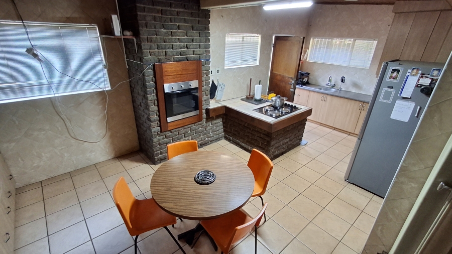 4 Bedroom Property for Sale in Sinoville Gauteng