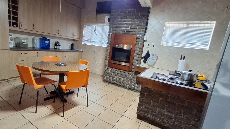 4 Bedroom Property for Sale in Sinoville Gauteng