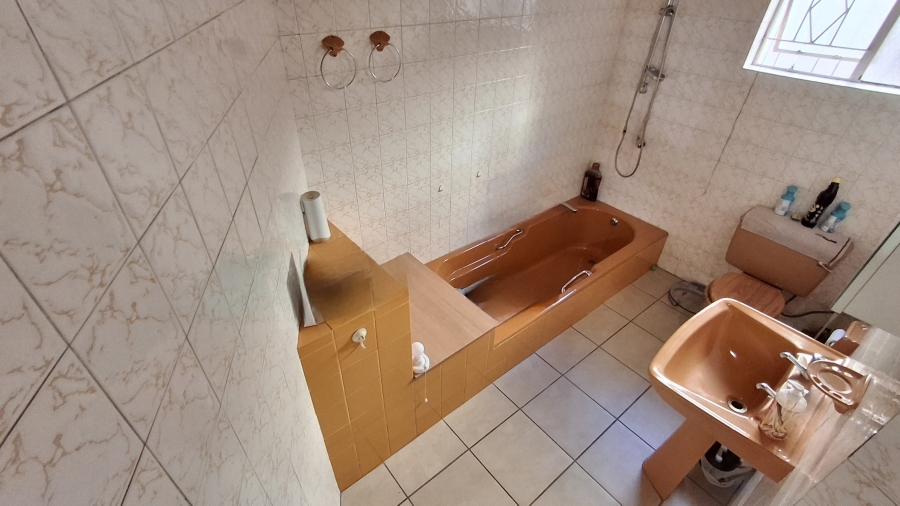 4 Bedroom Property for Sale in Sinoville Gauteng