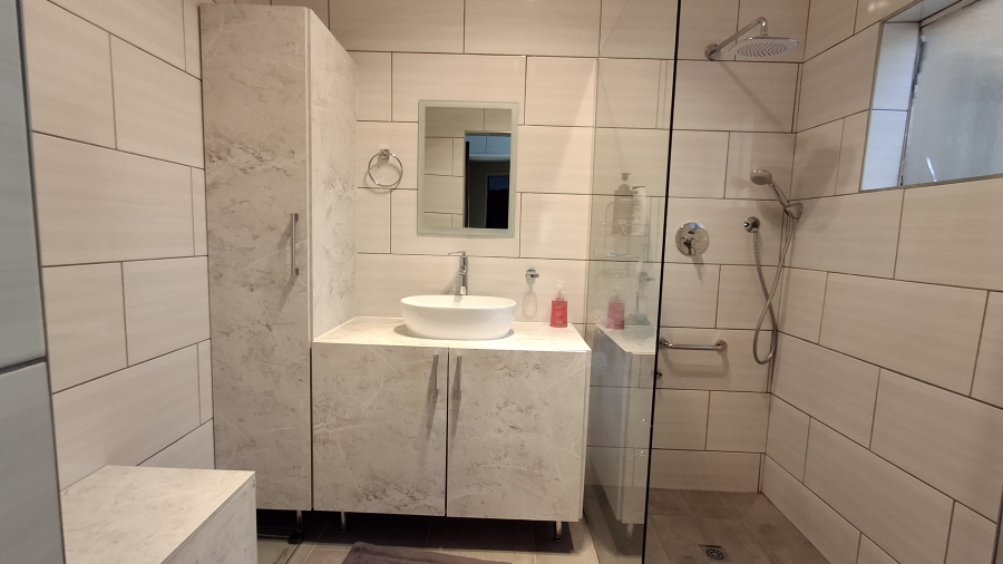 4 Bedroom Property for Sale in Sinoville Gauteng