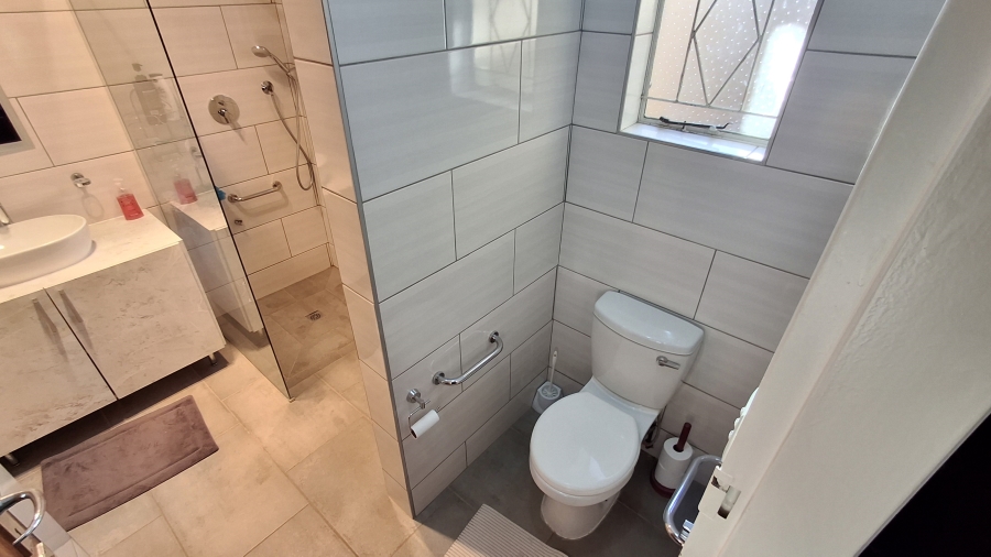 4 Bedroom Property for Sale in Sinoville Gauteng