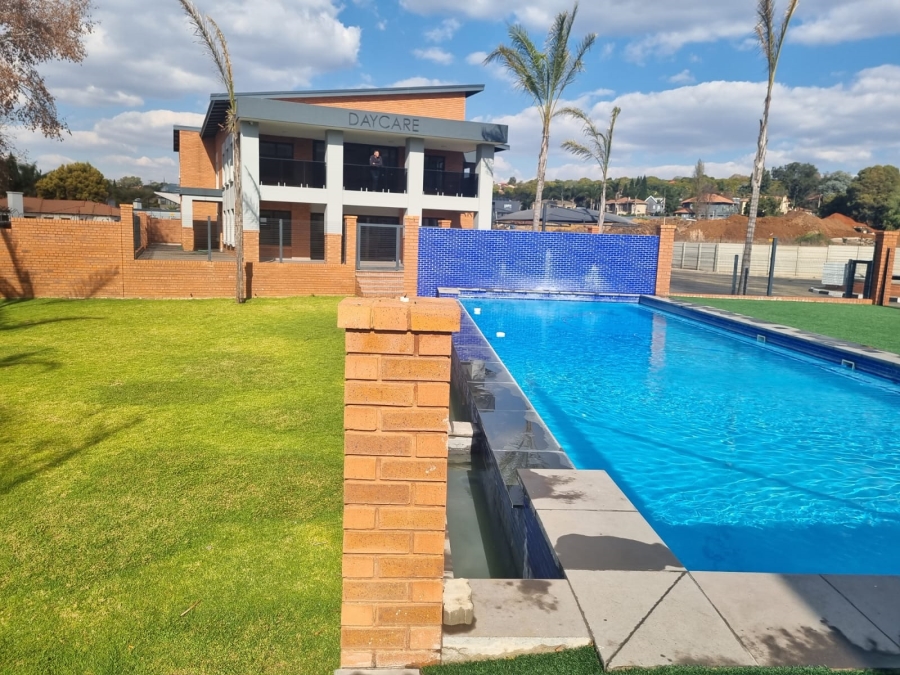 To Let 2 Bedroom Property for Rent in Bedford Gardens Gauteng