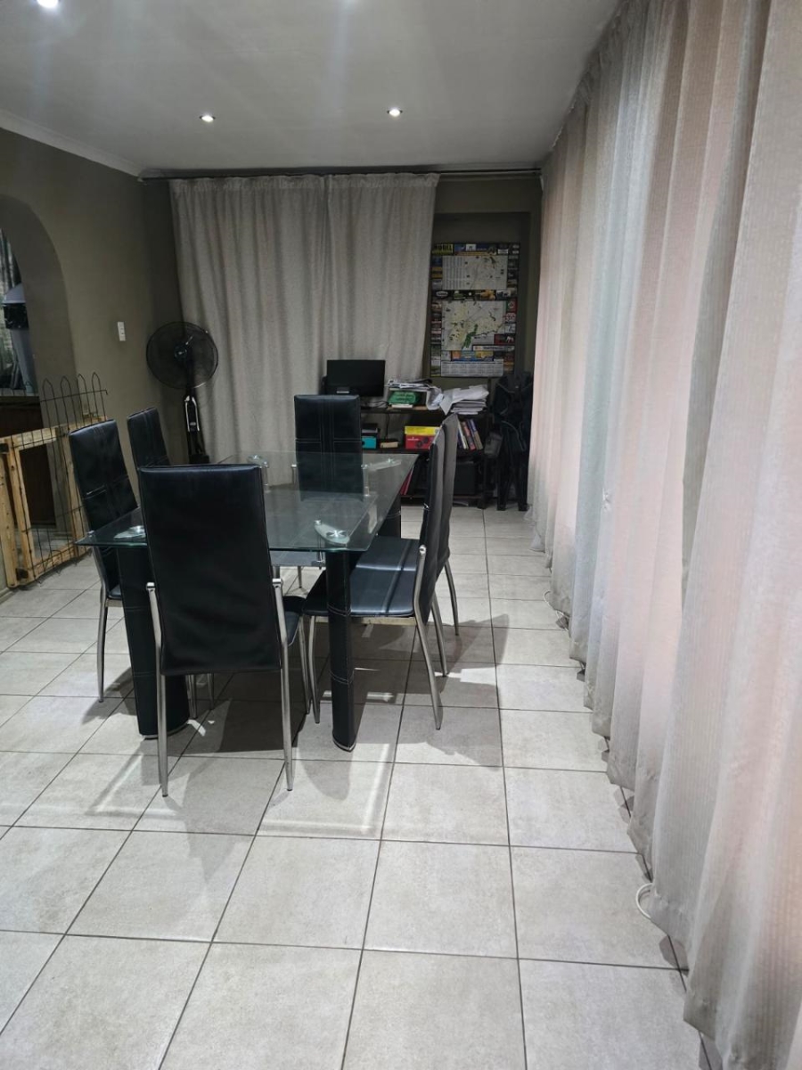 3 Bedroom Property for Sale in Three Rivers Gauteng