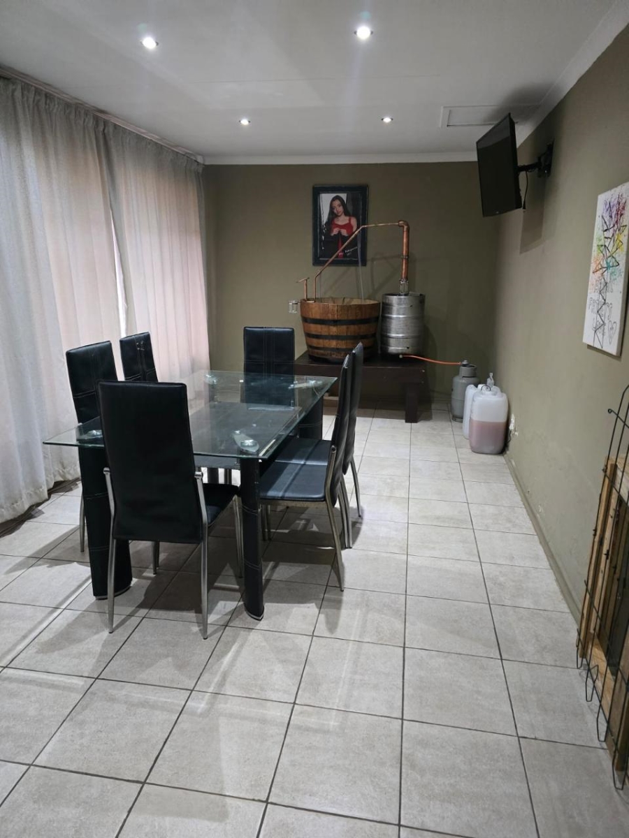3 Bedroom Property for Sale in Three Rivers Gauteng