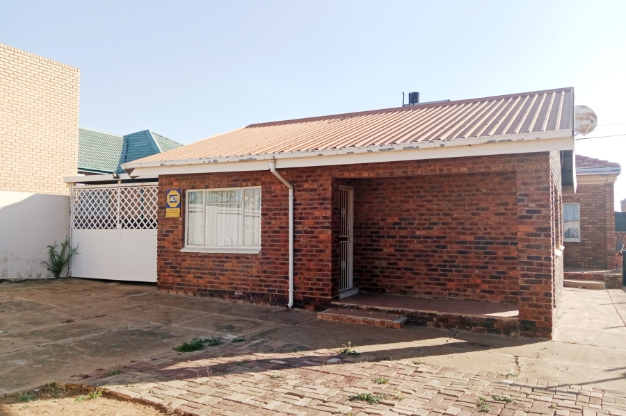 To Let 2 Bedroom Property for Rent in Soshanguve DD Gauteng