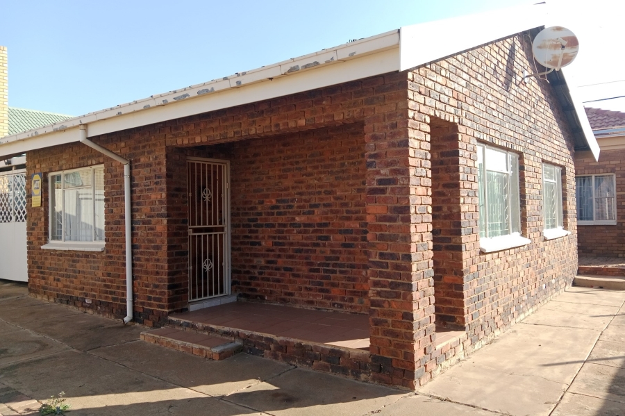 To Let 2 Bedroom Property for Rent in Soshanguve DD Gauteng