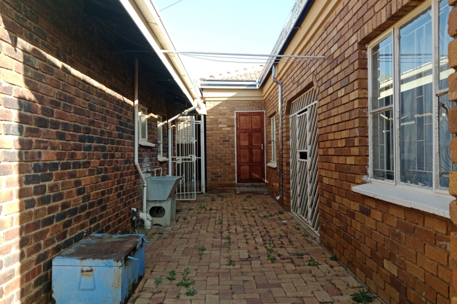To Let 2 Bedroom Property for Rent in Soshanguve DD Gauteng