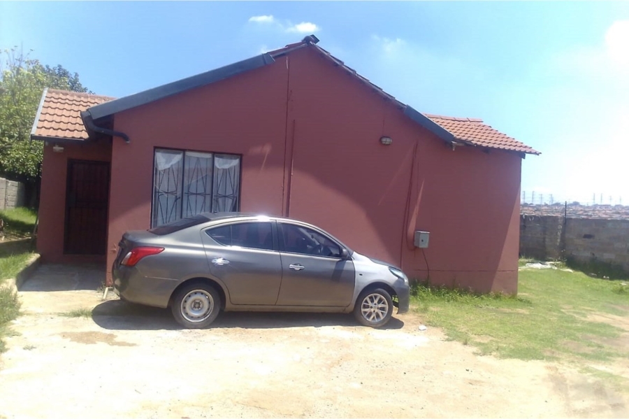 To Let 2 Bedroom Property for Rent in Norkem Park Gauteng