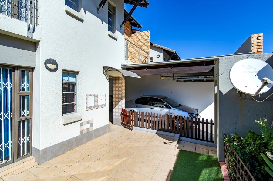 3 Bedroom Property for Sale in Eastleigh Gauteng