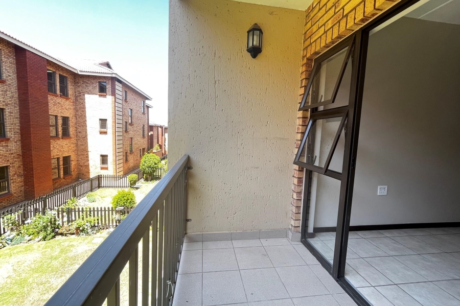 1 Bedroom Property for Sale in Olivedale Gauteng