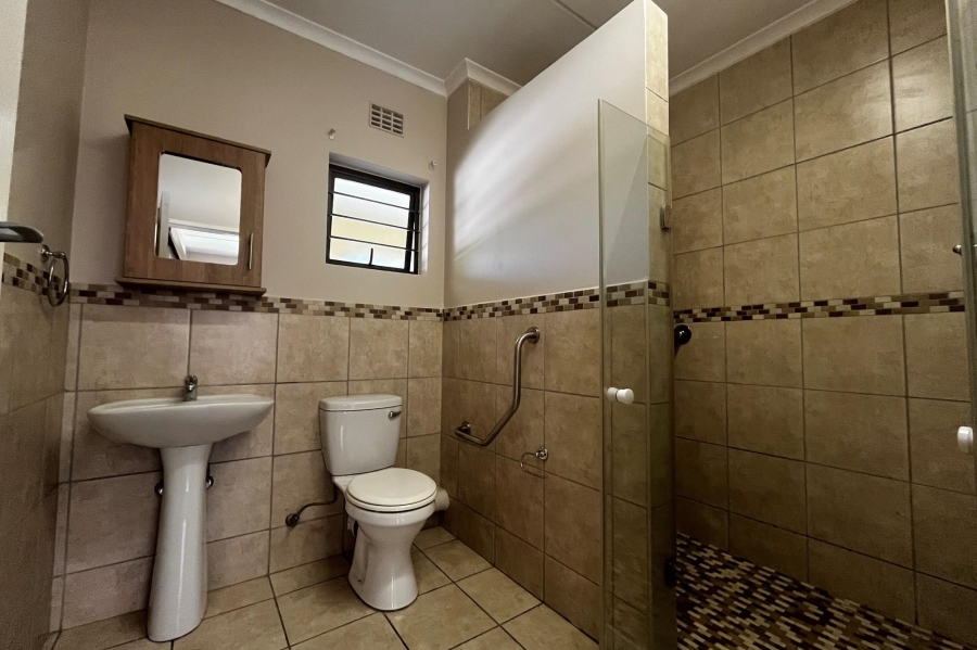 1 Bedroom Property for Sale in Olivedale Gauteng
