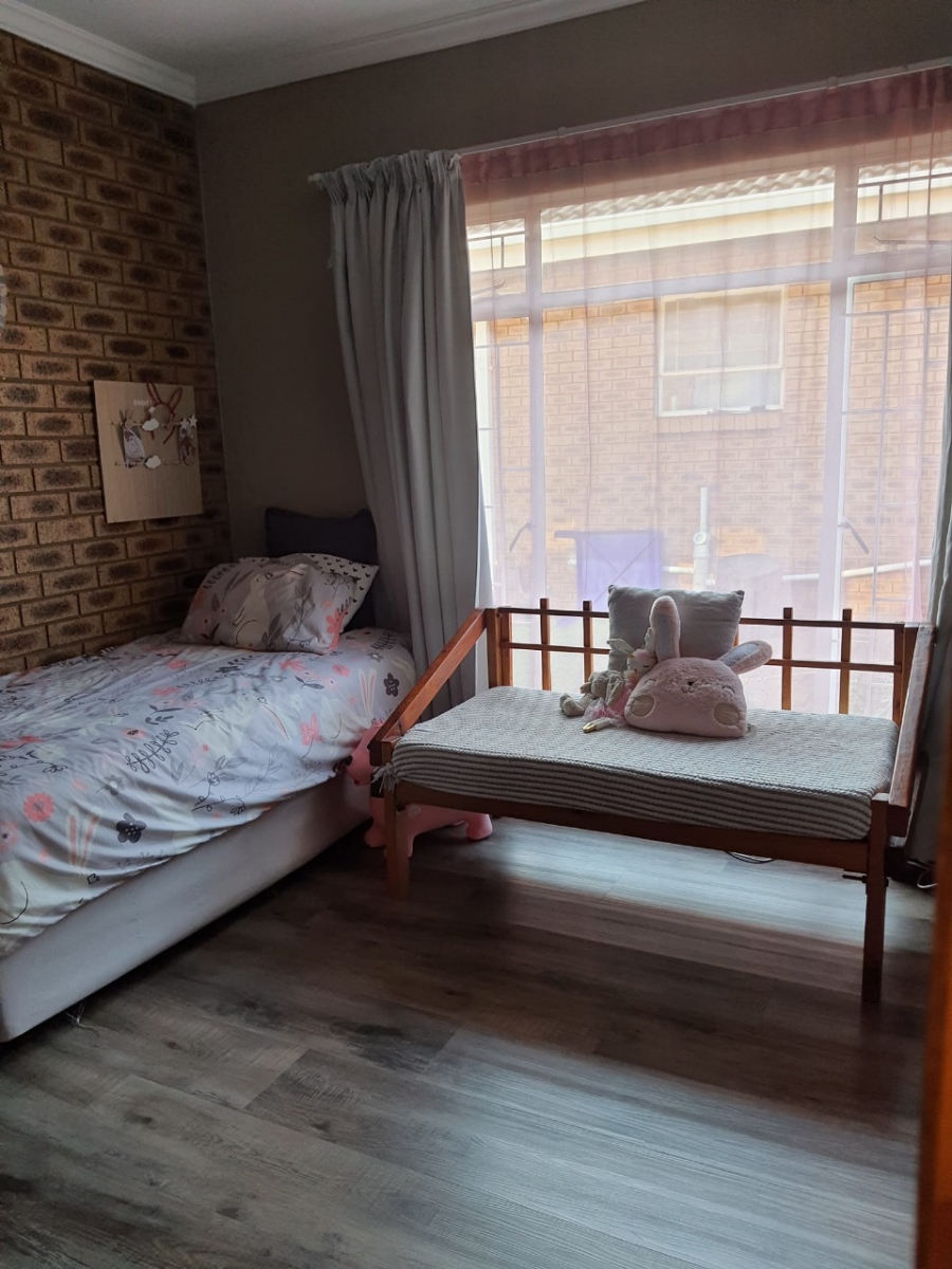 3 Bedroom Property for Sale in Vanderbijlpark SW 5 Gauteng