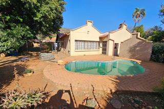 4 Bedroom Property for Sale in Annlin Gauteng