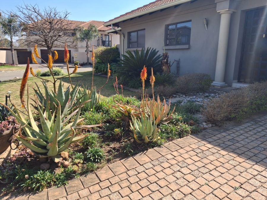 3 Bedroom Property for Sale in Kenleaf Gauteng