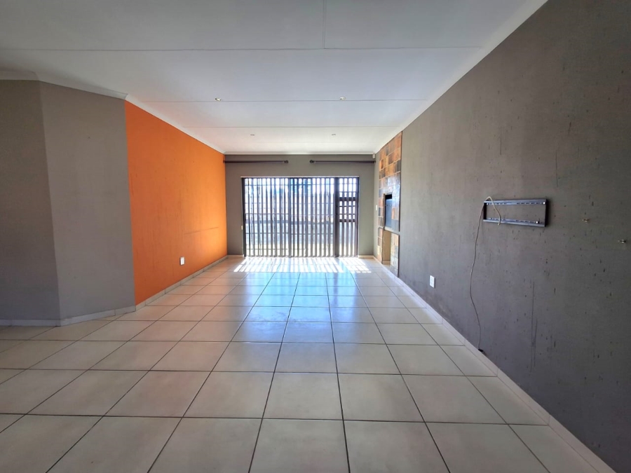 3 Bedroom Property for Sale in Kenleaf Gauteng
