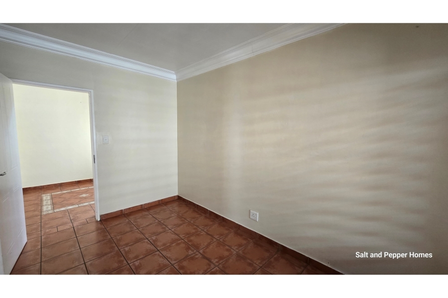 To Let 4 Bedroom Property for Rent in Bougainvillea Estate Gauteng