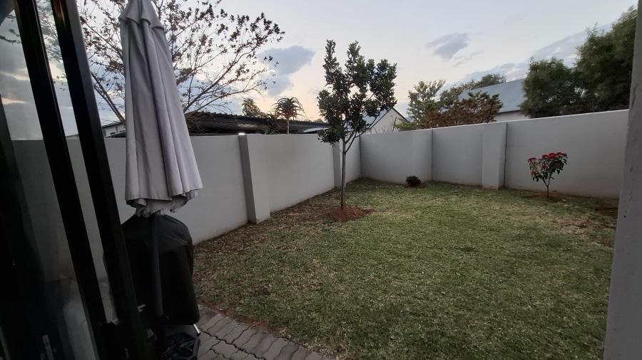 2 Bedroom Property for Sale in Equestria Gauteng