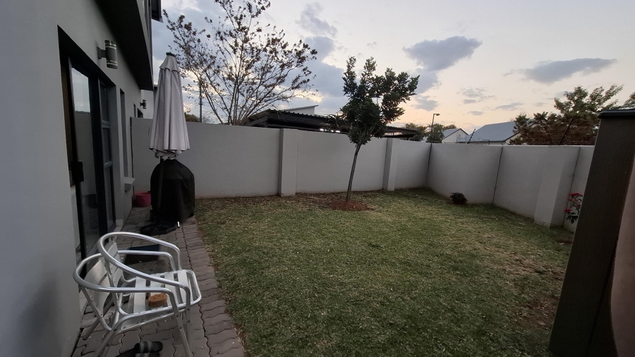 2 Bedroom Property for Sale in Equestria Gauteng