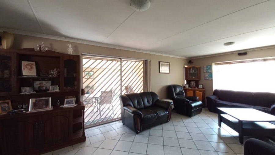 2 Bedroom Property for Sale in Parkdene Gauteng