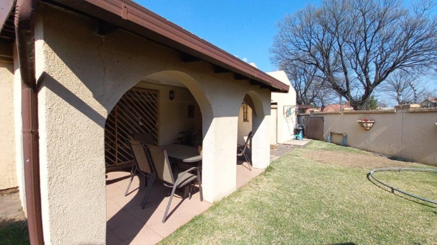 2 Bedroom Property for Sale in Parkdene Gauteng