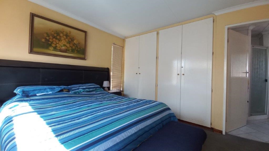 2 Bedroom Property for Sale in Parkdene Gauteng