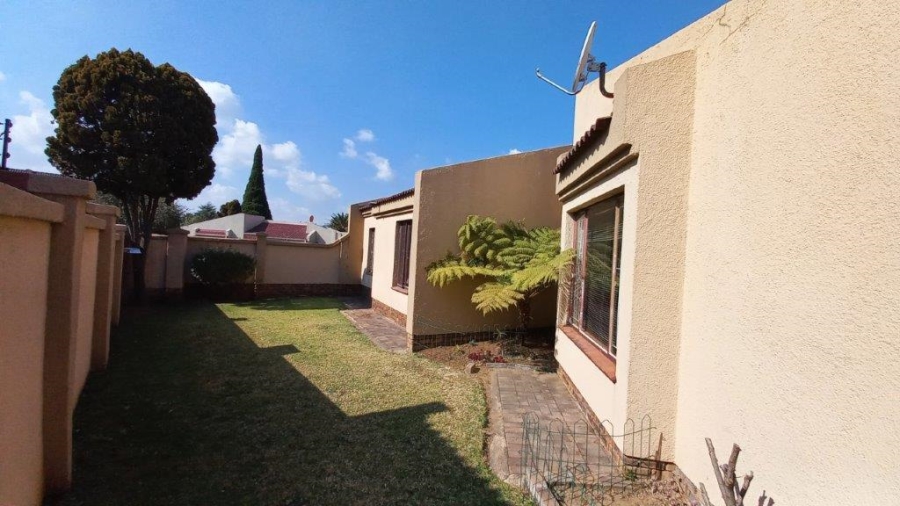 2 Bedroom Property for Sale in Parkdene Gauteng