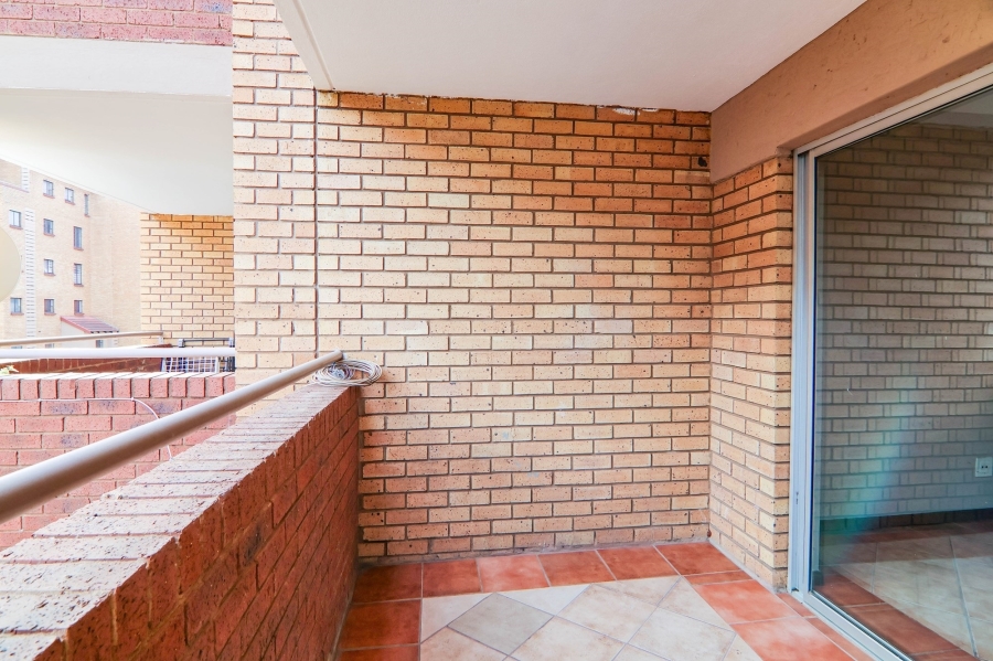 2 Bedroom Property for Sale in Die Hoewes Gauteng