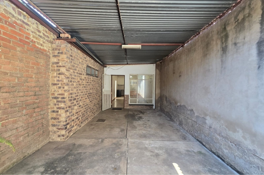 To Let 1 Bedroom Property for Rent in Rietfontein Gauteng