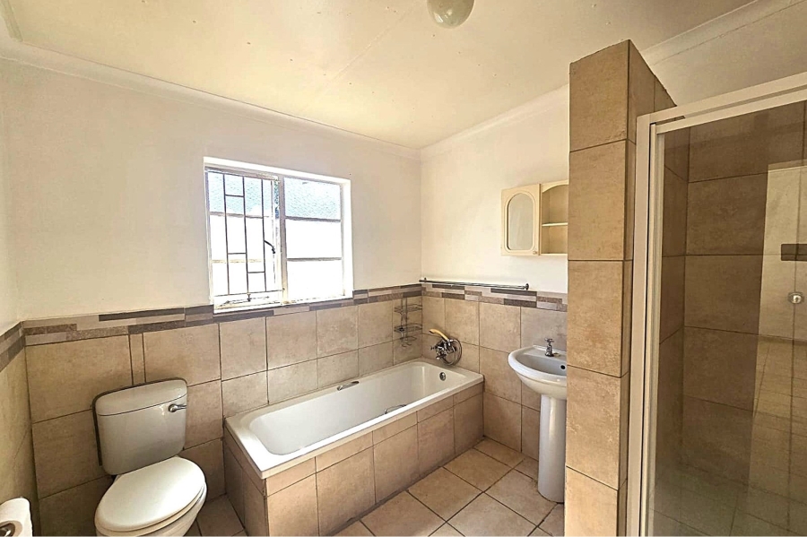 To Let 1 Bedroom Property for Rent in Rietfontein Gauteng