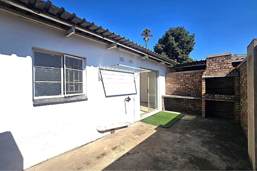 To Let 1 Bedroom Property for Rent in Rietfontein Gauteng