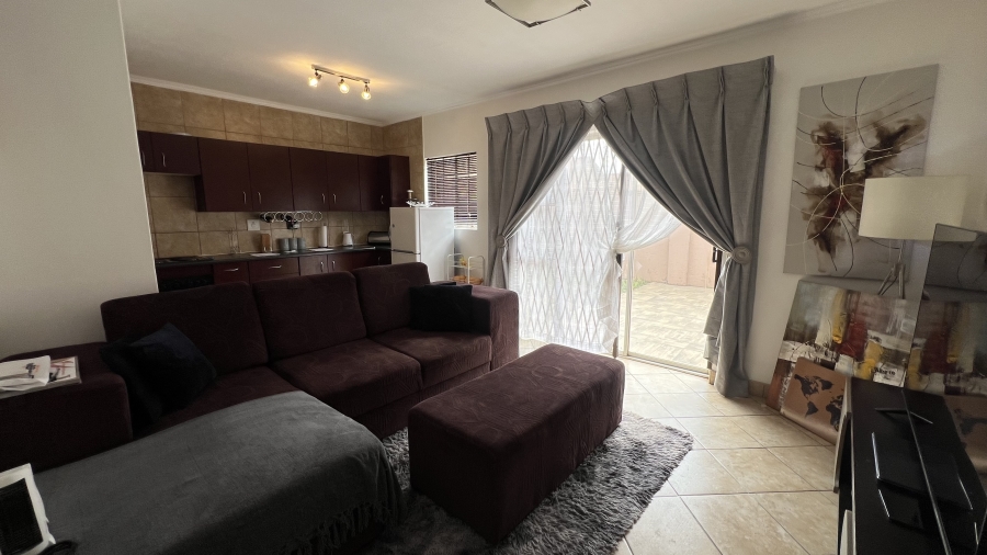 2 Bedroom Property for Sale in Eike Park Gauteng