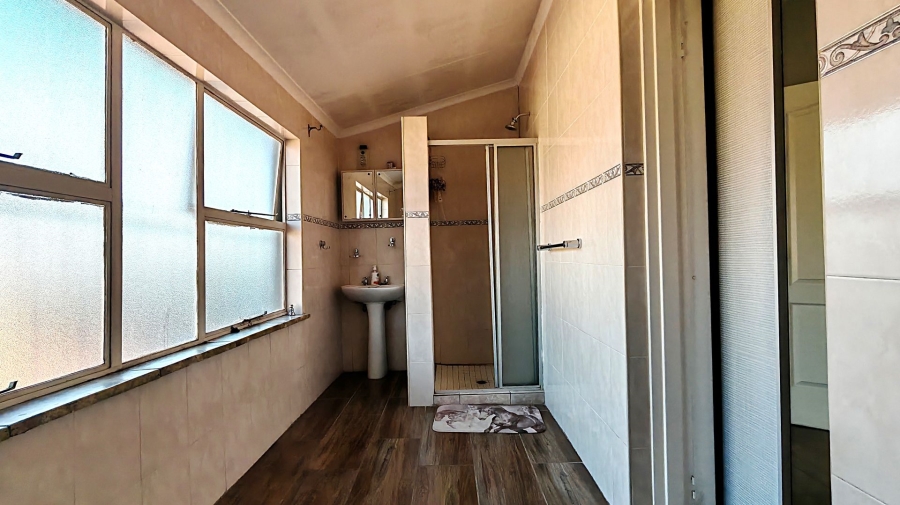 3 Bedroom Property for Sale in Vanderbijlpark SW 5 Gauteng