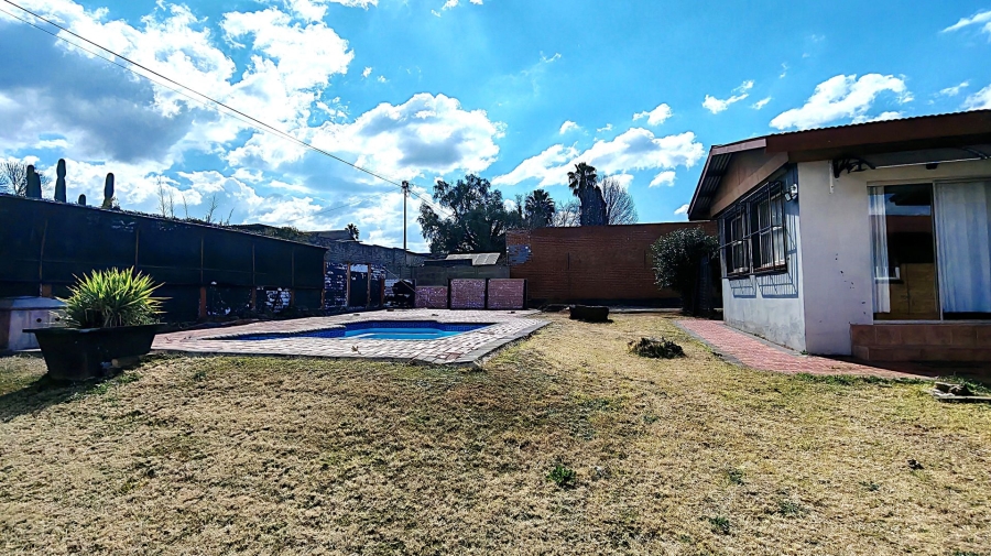 3 Bedroom Property for Sale in Vanderbijlpark SW 5 Gauteng