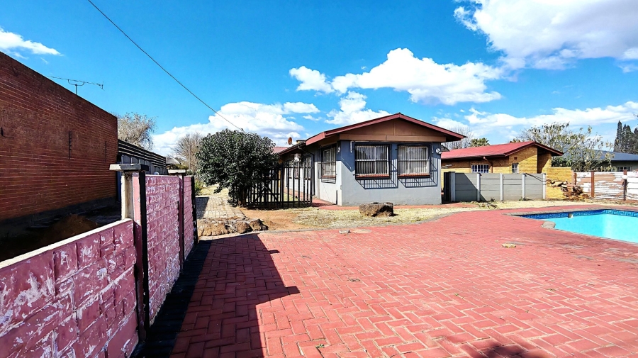 3 Bedroom Property for Sale in Vanderbijlpark SW 5 Gauteng
