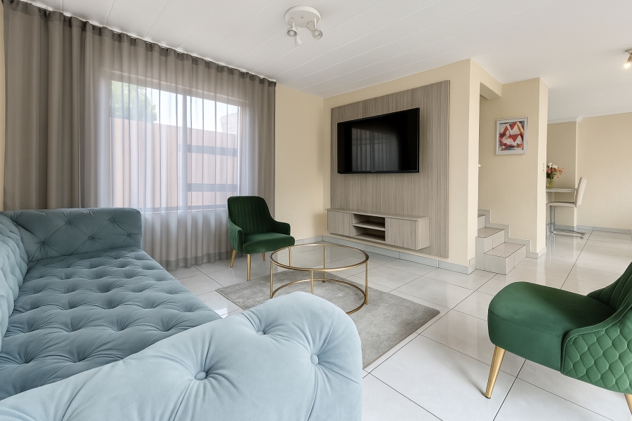 To Let 3 Bedroom Property for Rent in Lonehill Gauteng